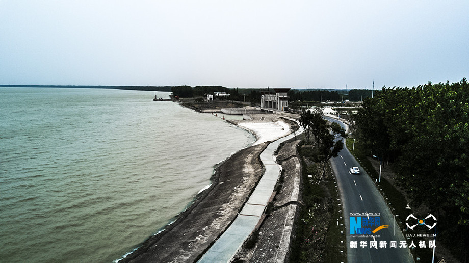 航拍洪泽湖大堤 千年古堰“水上长城”