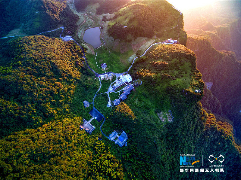 【“飞阅”中国】航拍金佛山：朝霞对夕阳 浓雾对晴川