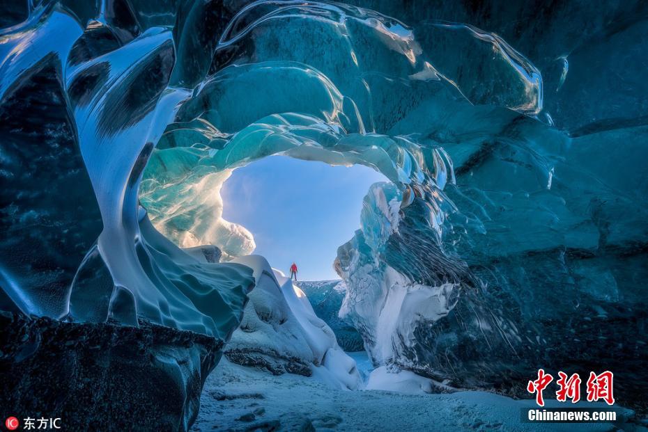 摄影师拍摄冰岛无人之地 展现冰雪魅力