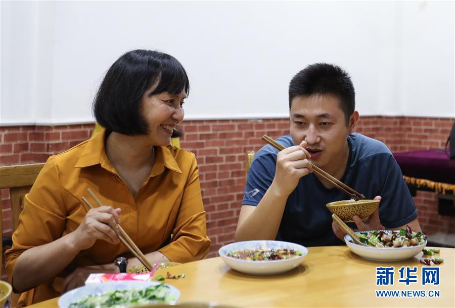 汶川地震幸存者蒋雨航：重生后，我就成了你