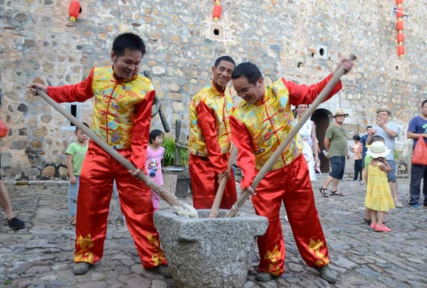 红土地上炼“四力” 长征起点悟初心