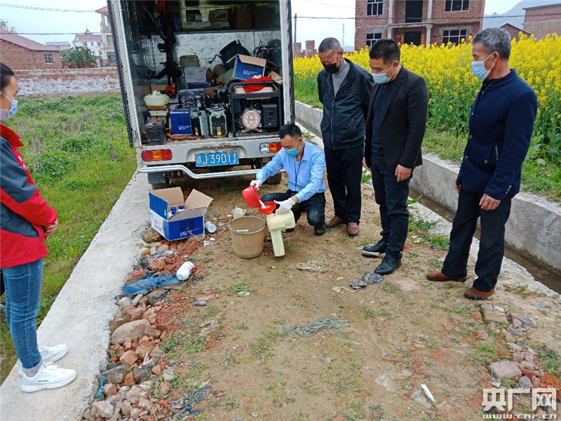 镜见莲花：无人机巧助贫困户解难题