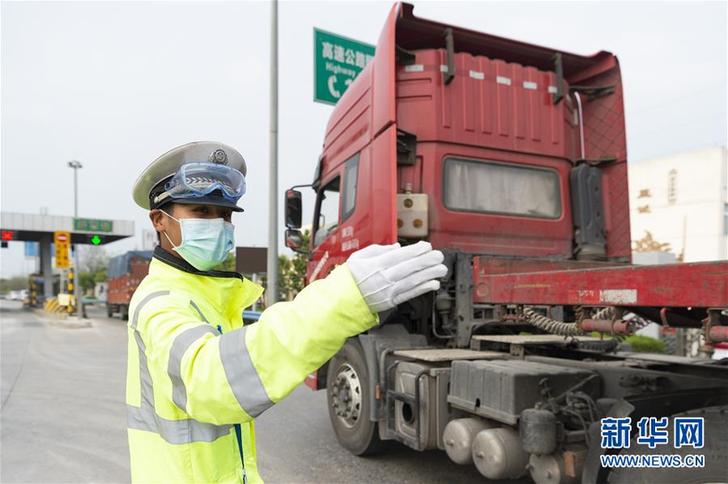 湖北：武汉以外地区解除离鄂通道管控