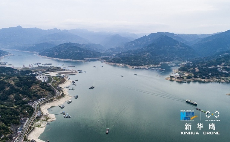 三峡水域航运渐忙