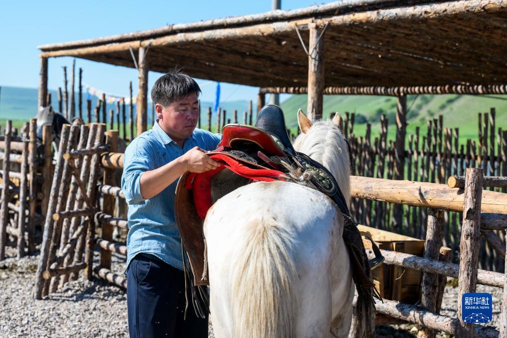 四季中国｜四季牧歌：乌兰毛都草原的“夏日牧歌”