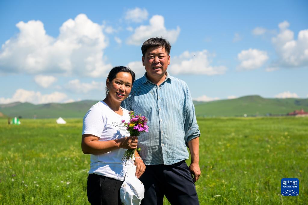 四季中国｜四季牧歌：乌兰毛都草原的“夏日牧歌”