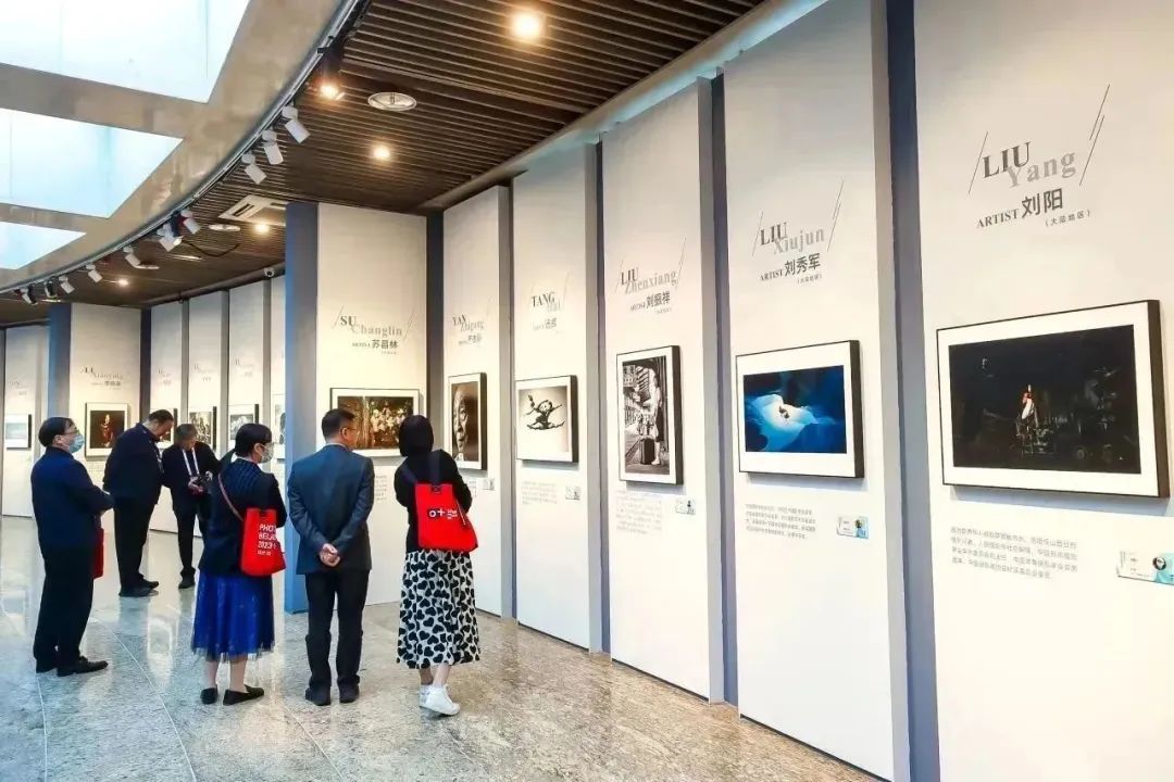 海峡两岸摄影名家邀请展在京开展