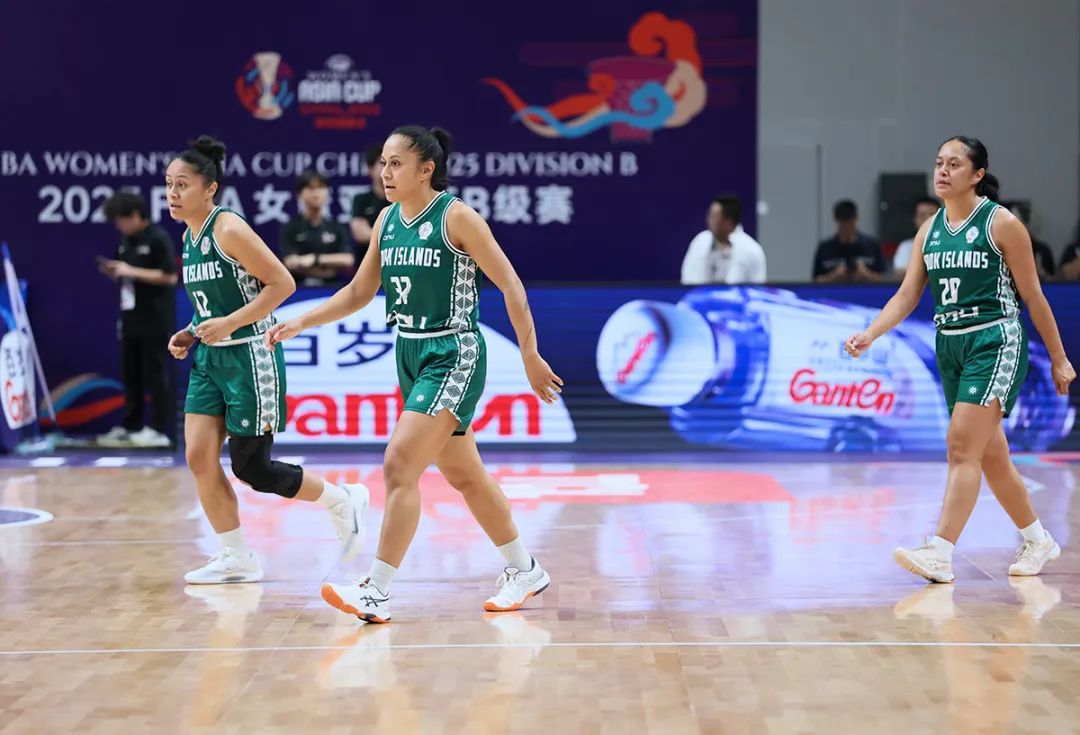 女篮亚洲杯：打球亲姐妹，上场母女兵——库克群岛队中的亲情队员
