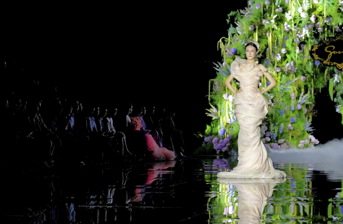 北京时装周：光影与艺术交融的盛宴